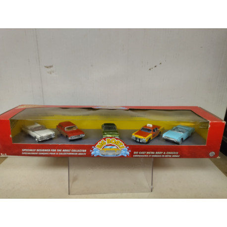 BIG BOATS 5-CAR BOX SET USA CARS 1:64 JOHNNY LIGHTNING