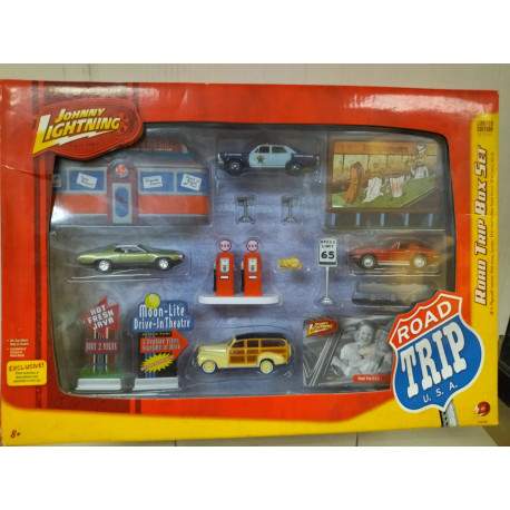 ROAD TRIP 4-CAR BOX SET USA CARS 1:64 JOHNNY LIGHTNING