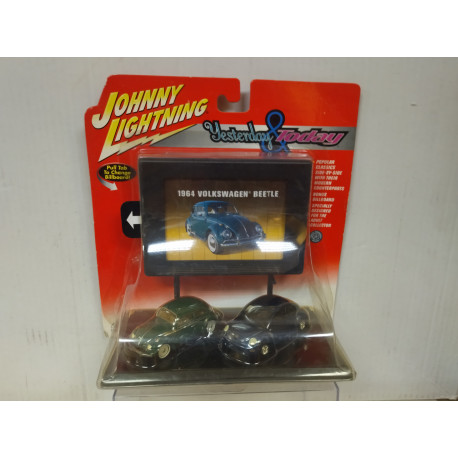 VOLKSWAGEB BETTLE 1960 & NEW BEETLE 2001 PACK-2 CARS 1:64 JOHNNY LIGHTNING