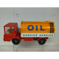 CAMION/TRUCK OIL SERVICE PLASTICO + CHAPA MSB DDR NO BOX