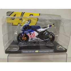 YAMAHA YZR M1 2009 WORLD CHAMPION VALENTINO ROSSI MOTO/BIKE 1:18 ALTAYA IXO