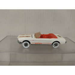 FORD MUSTANG 1965 CONVERTIBLE WHITE 1:64 HOT WHEELS MALAYSIA NO BOX