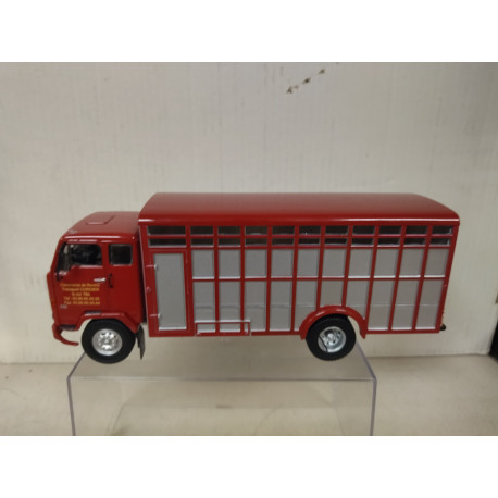 VOLVO F88 COMMERCE DE BESTIAUX CAMION/TRUCK 1:43 ALTAYA IXO