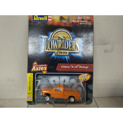 CHEVROLET S-10 PICKUP ORANGE LOWRIDERS 1:64 REVELL