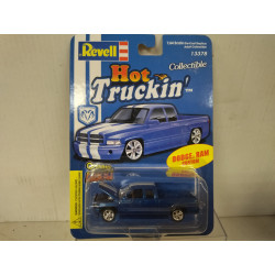 DODGE RAM CUSTOM BLUE/WHITE HOT TRUCKIN´ 1:64 REVELL