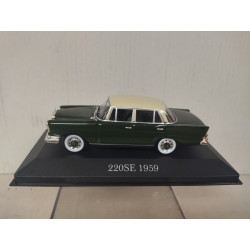 MERCEDES-BENZ W111 220 SE 1959 SEDAN COLAS VERDE/BLANCO 1:43 ALTAYA IXO