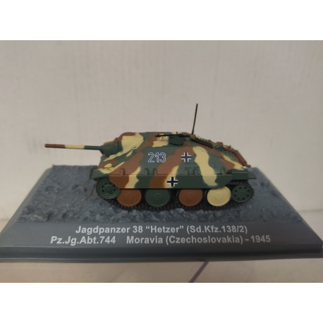 Sd.kfz.138/2 JAGDPANZER 38 HETZER 1945 Abt 744 MORAVIA GERMANY WW 2 1:43 ALTAYA IXO