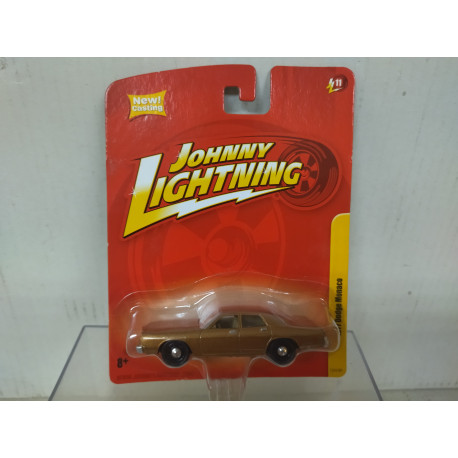 DODGE MONACO 1970 GOLD 1:64 JOHNNY LIGHTNING