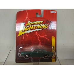 DODGE MONACO 1977 GREEN 1:64 JOHNNY LIGHTNING