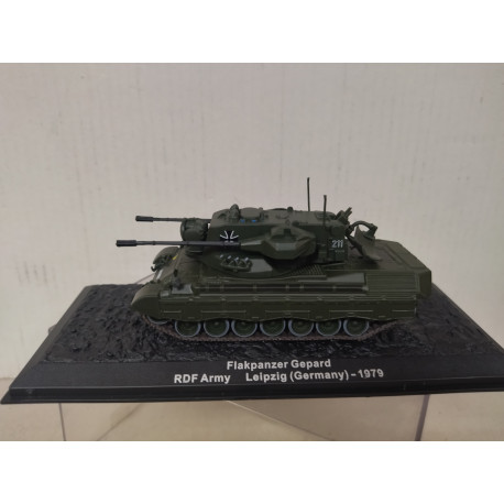 FLAKPANZER GEPARD 1979 RDF ARMY LEIPZIG 1:72 ALTAYA IXO