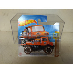 MERCEDES-BENZ UNIMOG U1300L ORANGE 1/10 DIRT 1:64 HOT WHEELS