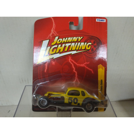 CHEVROLET COUPE MODIFIED YELLOW 50 1:64 JOHNNY LIGHTNING