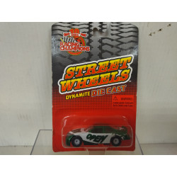 STREET WHEELS DINAMITE DIE CAST OPEN WHITE/GREEN apx 1:64 RACING CHAMPIONS