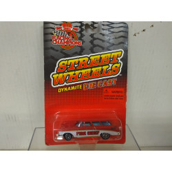 STREET WHEELS DINAMITE DIE CAST FIRE CHIEF apx 1:64 RACING CHAMPIONS