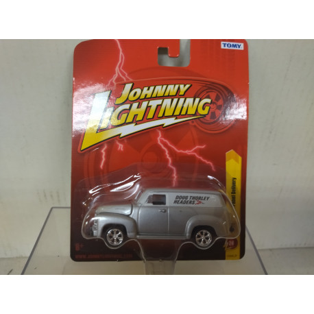 CHEVROLET PANEL TRUCK 1950 DELIVERY SILVER 1:64 JOHNNY LIGHTNING