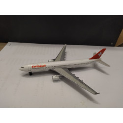 AIRBUS 330-200 SWISSAIR Long 13 cm/apx 1:400 DIECAST NO BOX