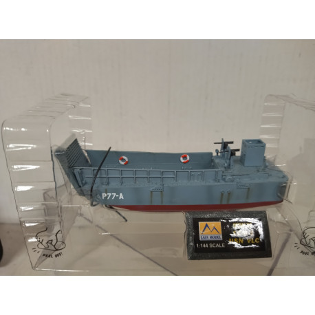 LCM3 US NAVY LANDING CRAFT VLC 1:144 EASY MODEL