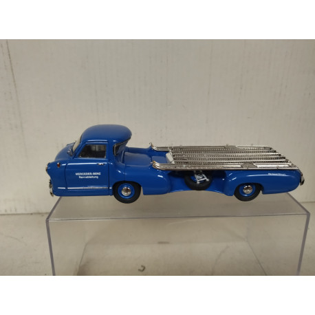 MERCEDES-BENZ RENNTRANSPORTER 1954 RACING CAR TRANSPORTER BLUE 1:43 CMC