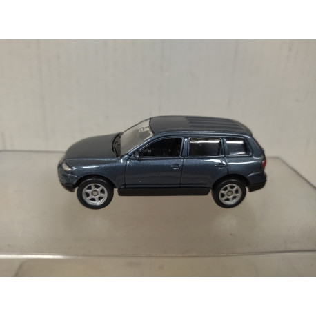 VOLKSWAGEN TOUAREG GREY 1:60/apx 1:64 WELLY BOX BLUE