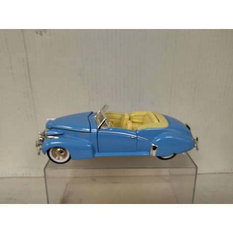 CADILLAC SERIES 62 1940 CABRIOLET BLUE 1:32 ROAD SIGNATURE DEFECT/NO BOX