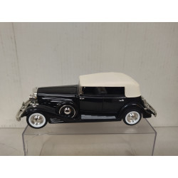 CADILLAC V16 1933 BLACK 1:32 ROAD SIGNATURE DEFECT/NO BOX