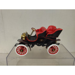 CADILLAC RUNABOUT 1903 RED/BLACK 1:32 ROAD SIGNATURE DEFECT/NO BOX