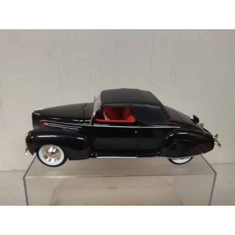 LINCOLN ZEPHYR 1939 CONVERTIBLE BLACK 1:32 ROAD SIGNATURE NO BOX