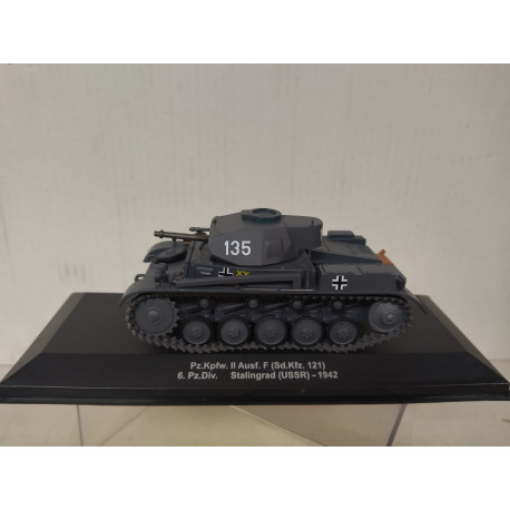 Sd.Kfz.121 PANZER II Ausf F 1942 6.Pz.DIV STALINGRAD 1:43 ALTAYA IXO URNA RAJADA