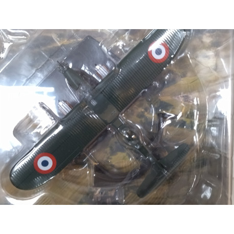 POTEZ 540 FRANCE BOMBARDERO WW 2 1:144 ALTAYA IXO