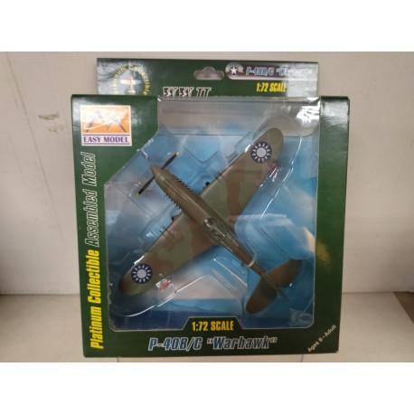 CURTISS P-40 B/C WARHAWK 3 SQN CHINA WW 2 1:72 EASY MODEL