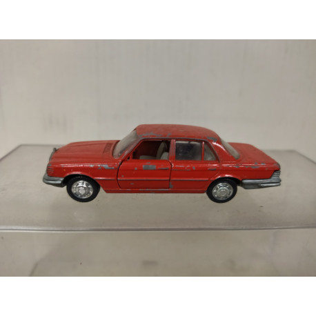 MERCEDES-BENZ W116 350/450 SE RED 1:66/apx 1:64 SCHUCO 301866/873 NO BOX