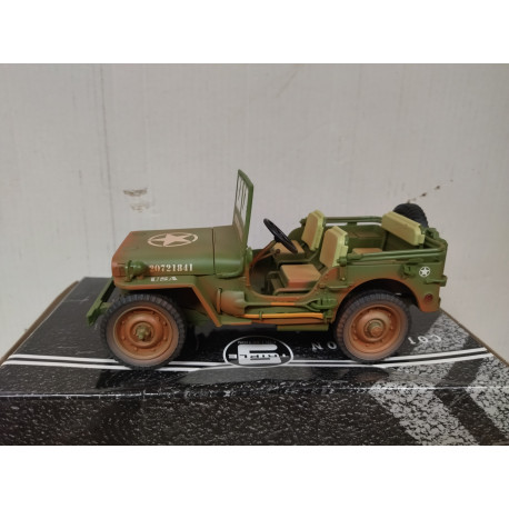 JEEP WILLYS MB 1941 MILITARY POLICE DIRTY WW 2 1:18 TRIPLE 9