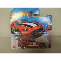 MAZDA MX-5 2015 ND MIATA RED 2/10 COMPACT KINGS 1:64 HOT WHEELS