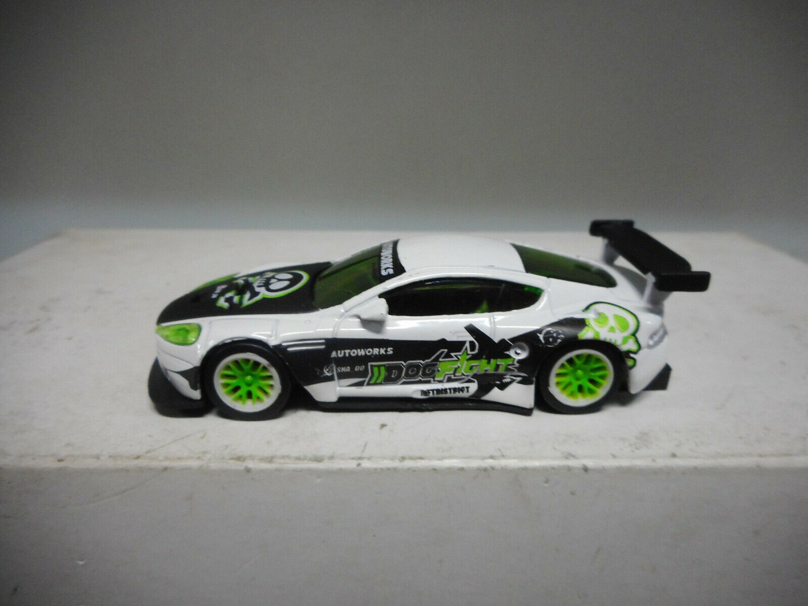 ASTON MARTIN DB9 GT1 DOGFIGHT STREET RACER NOREV 3 INCHES 1/64