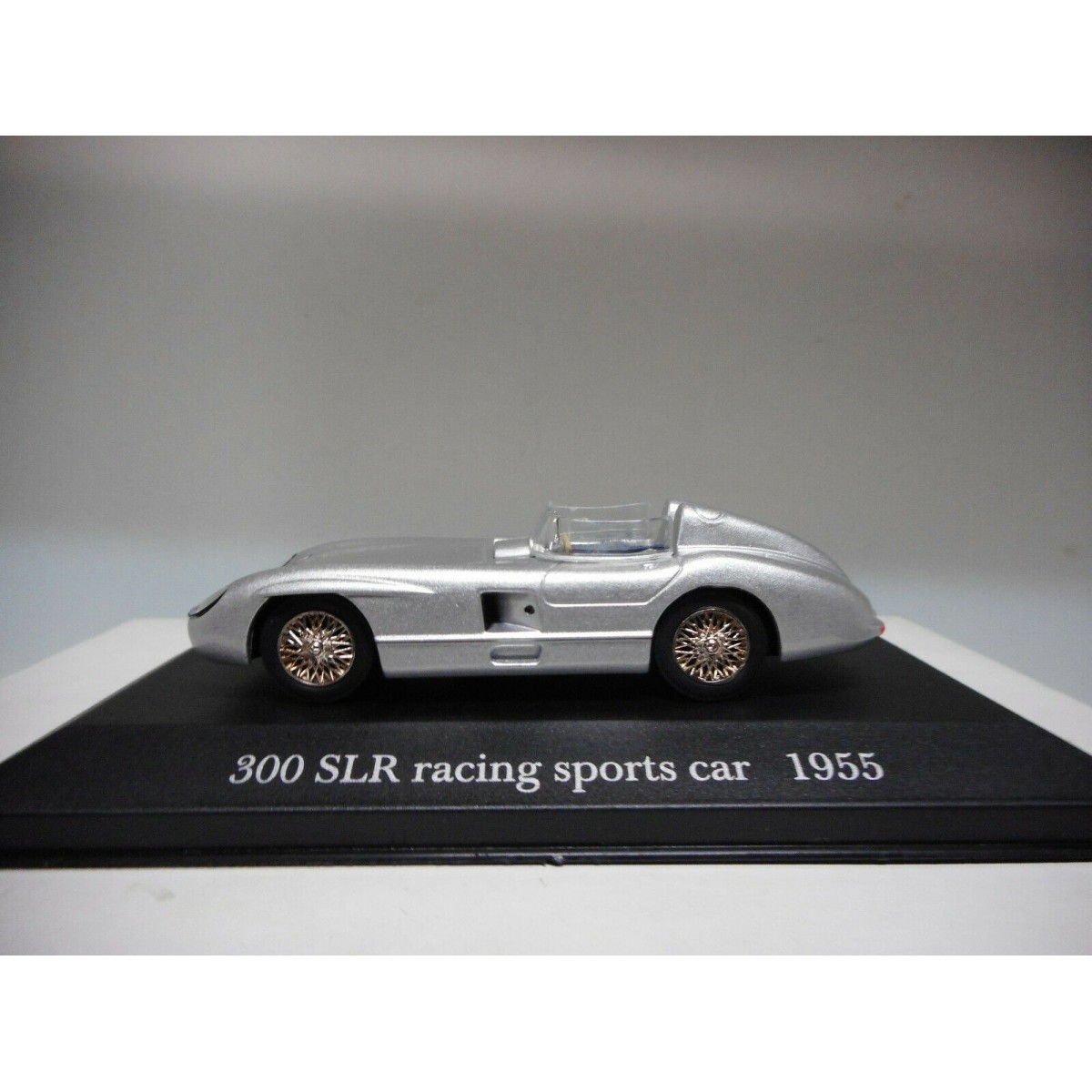 MERCEDES-BENZ 300 SLR RACING SPORTS CAR 1955 MERCEDES DeAGOSTINI 