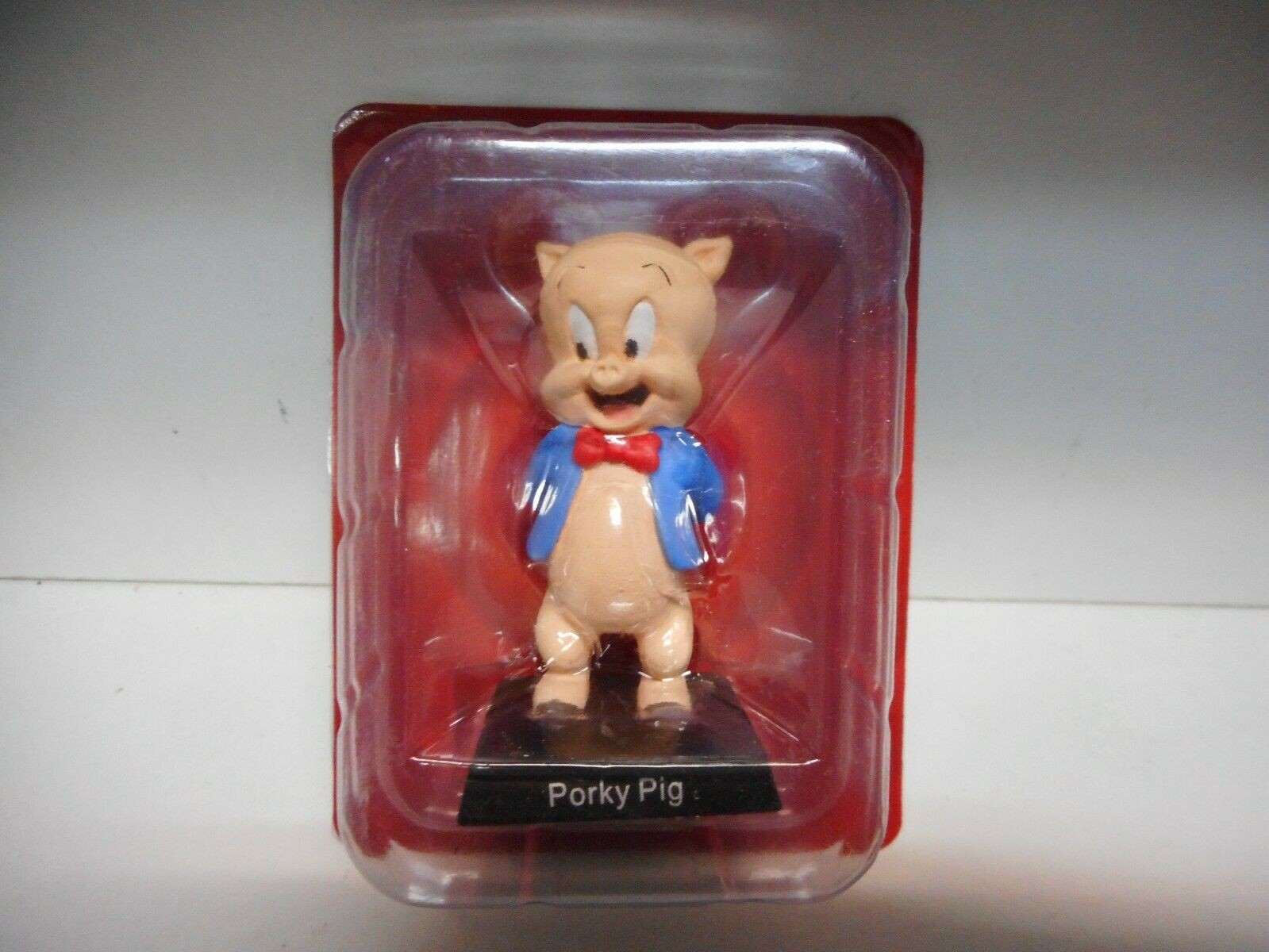 warner brothers cartoon figures