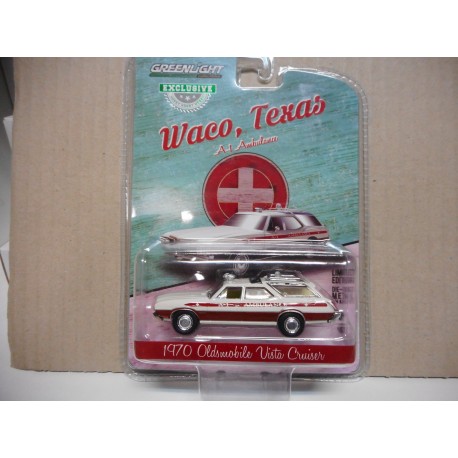 OLDSMOBILE VISTA CRUISER 1970 AMBULANCE TEXAS 1:64 GREENLIGHT