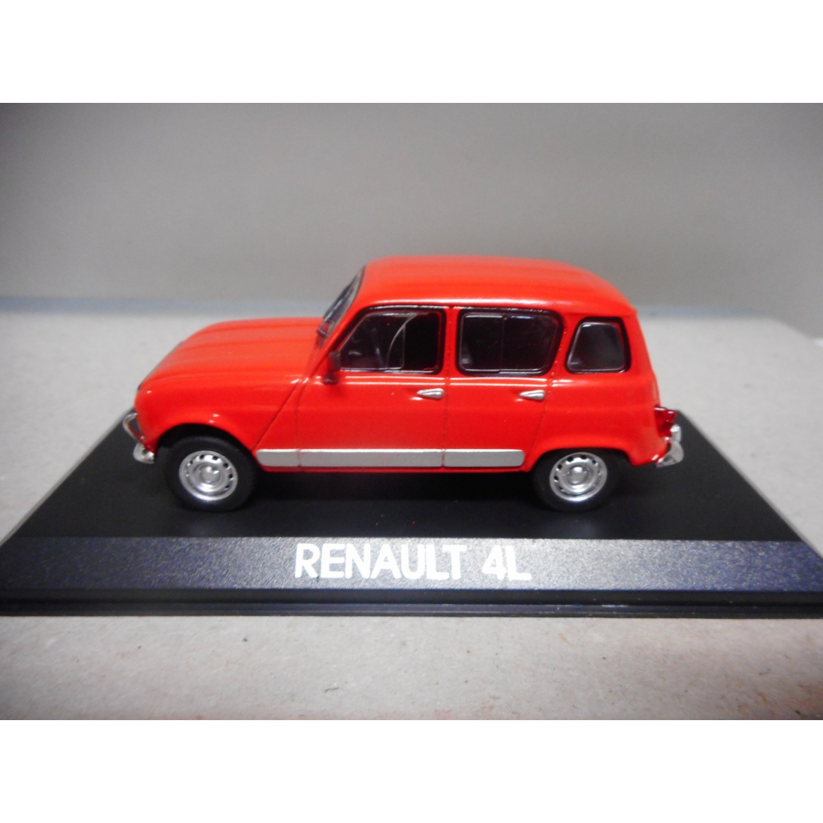 Ixo 1/43 Renault 4L Super Export Diecast Car Metal Toy Models