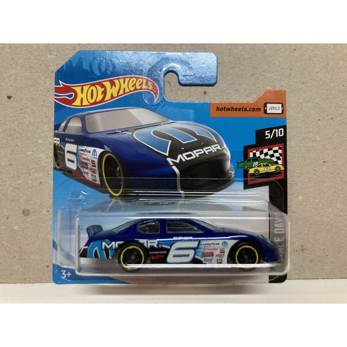 DODGE CHARGER STOCK CARS 1:64 HOT WHEELS - BCN STOCK CARS