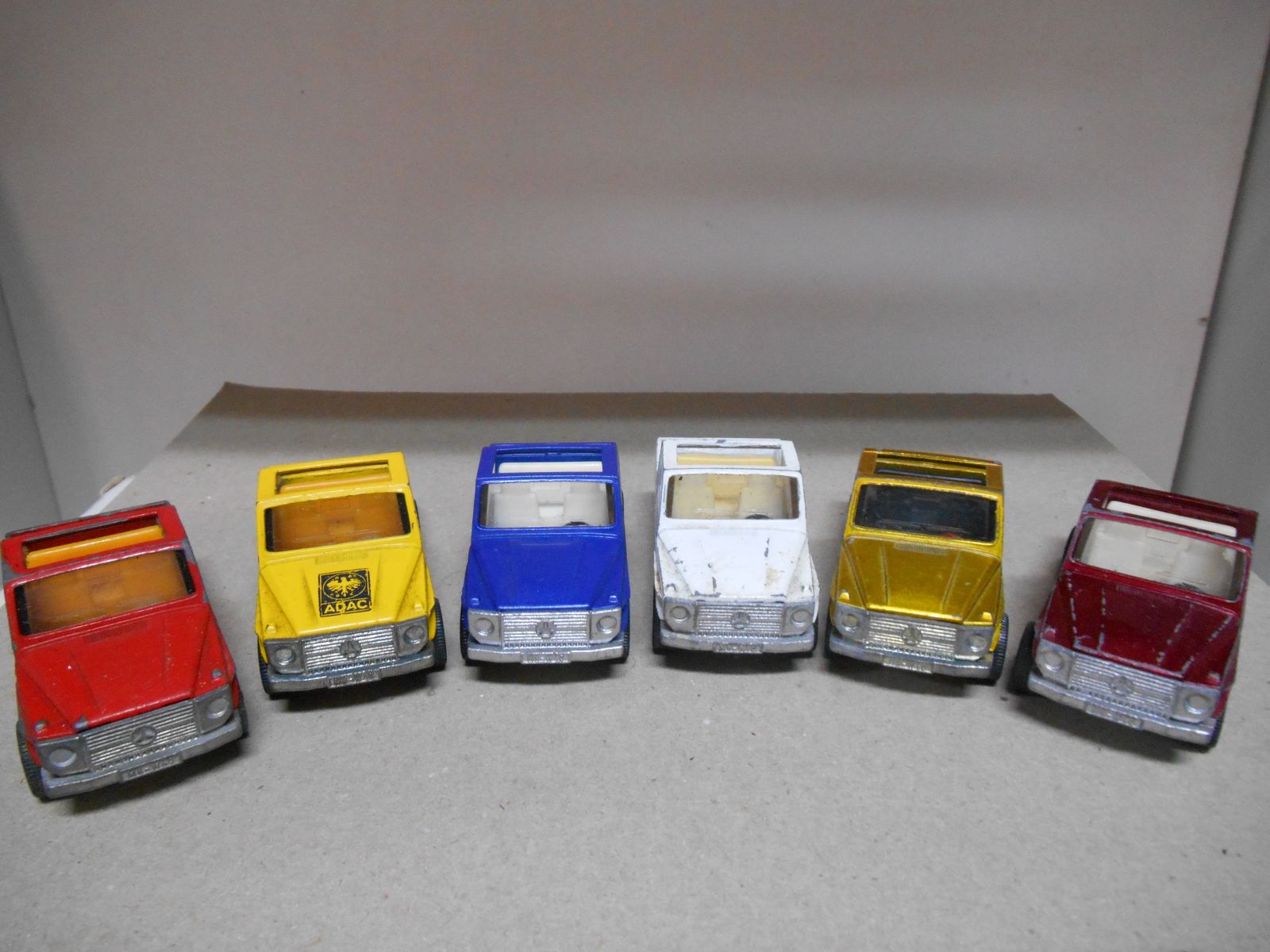 MERCEDES-BENZ 280 GE ESCOGER/CHOOSE/CHOISIR 1:55 SIKU 1044 USADO/NO CAJA -  BCN STOCK CARS