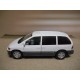 DODGE CARAVAN 1:32 KINSMART USADO/NO CAJA