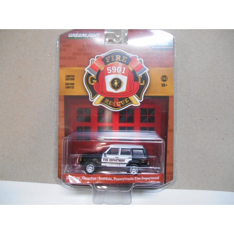 FIRE/POMPIERS/BOMBEROS JEEP CHEROKEE 2000 FIRE RESCUE 1:64 GREENLIGHT