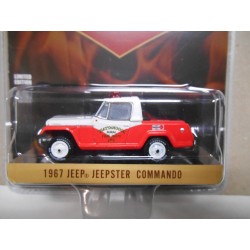 FIRE/POMPIERS/BOMBEROS JEEP JEEPSTER COMMANDO 1967 CHATTANOOGA 1:64 GREENLIGHT