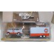 FORD CLUB WAGON 1972 & GULF CAR TRAILER 1:64 GREENLIGHT