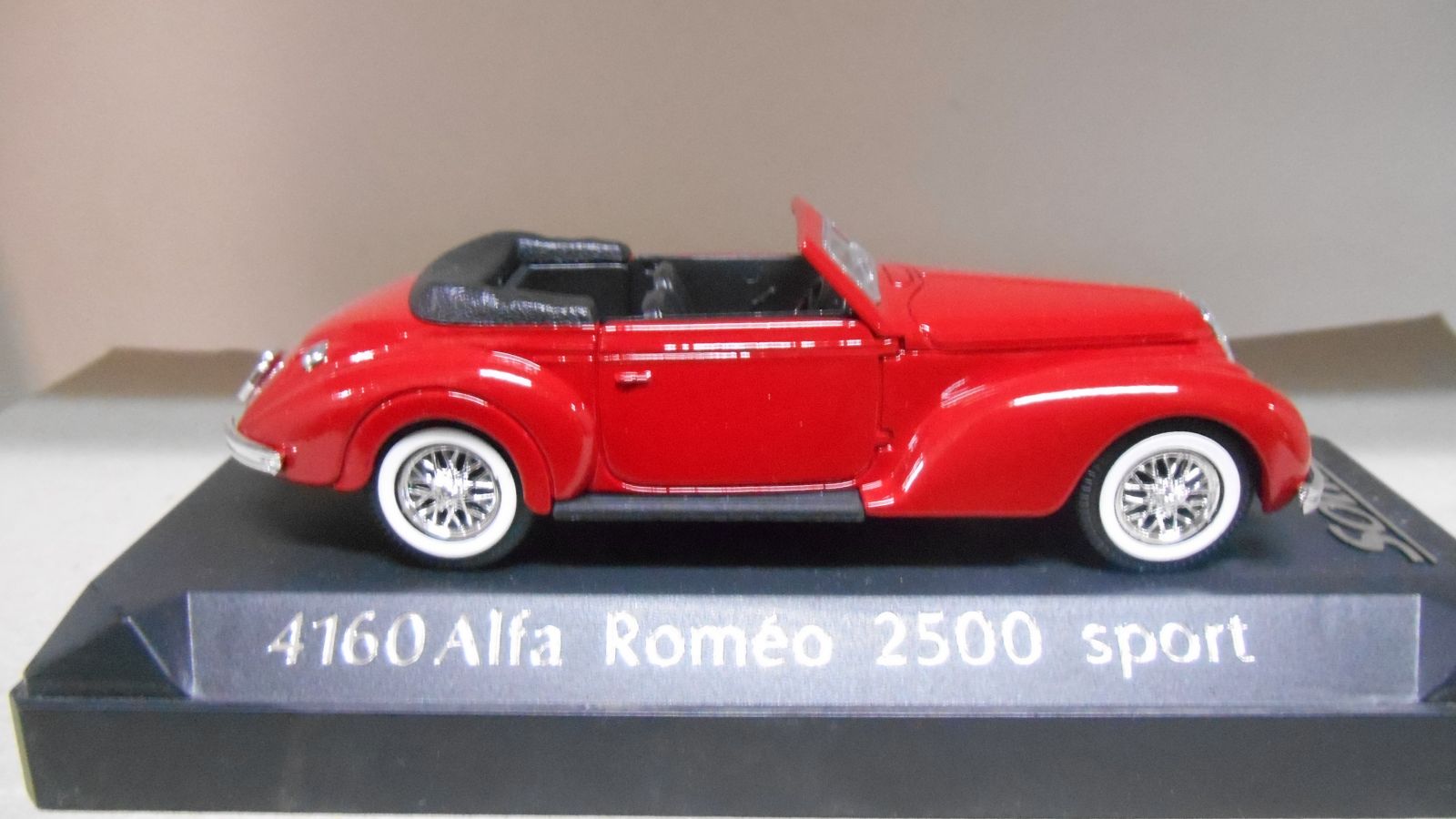 ALFA ROMEO 2500 SPORT RED 1:43 SOLIDO - BCN STOCK CARS