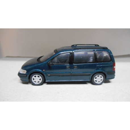 OPEL SINTRA 1:43 DEALER SCHUCO