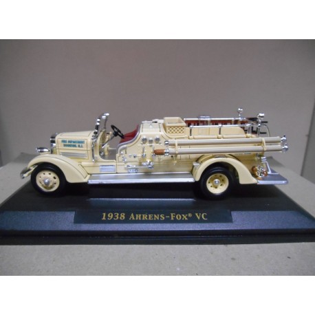 AHRENS-FOX VC 1938 FIRE ENGINE/POMPIERS/BOMBEROS USA BOONTON 1:43 LUCKY