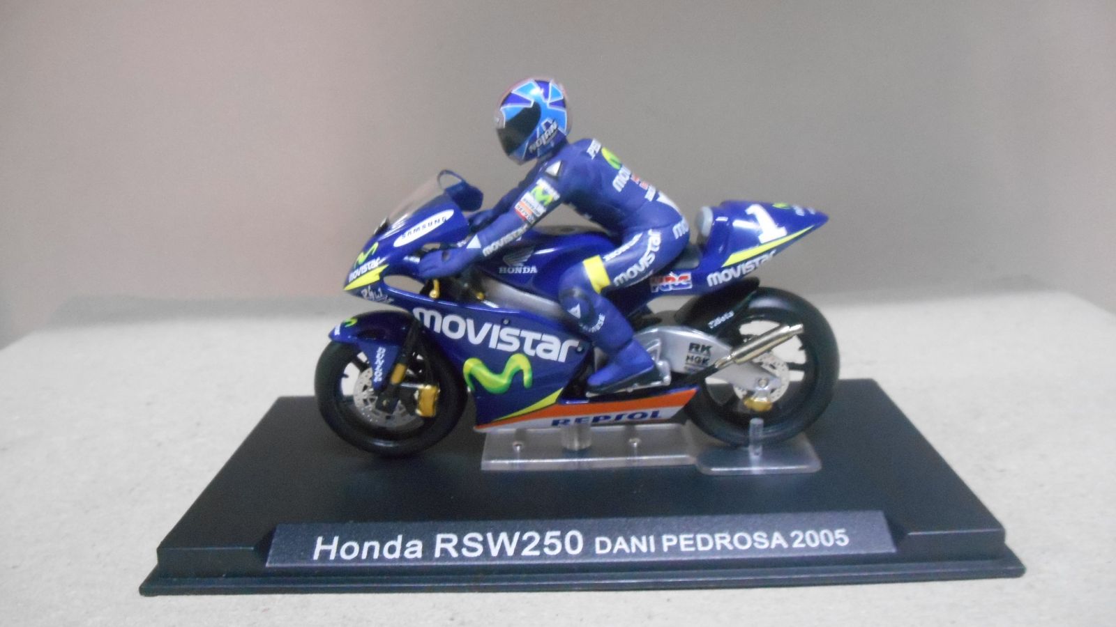 HONDA RSW 250 DANIEL PEDROSA 2005 MOTO/BIKE 1:24 ALTAYA IXO - BCN STOCK CARS