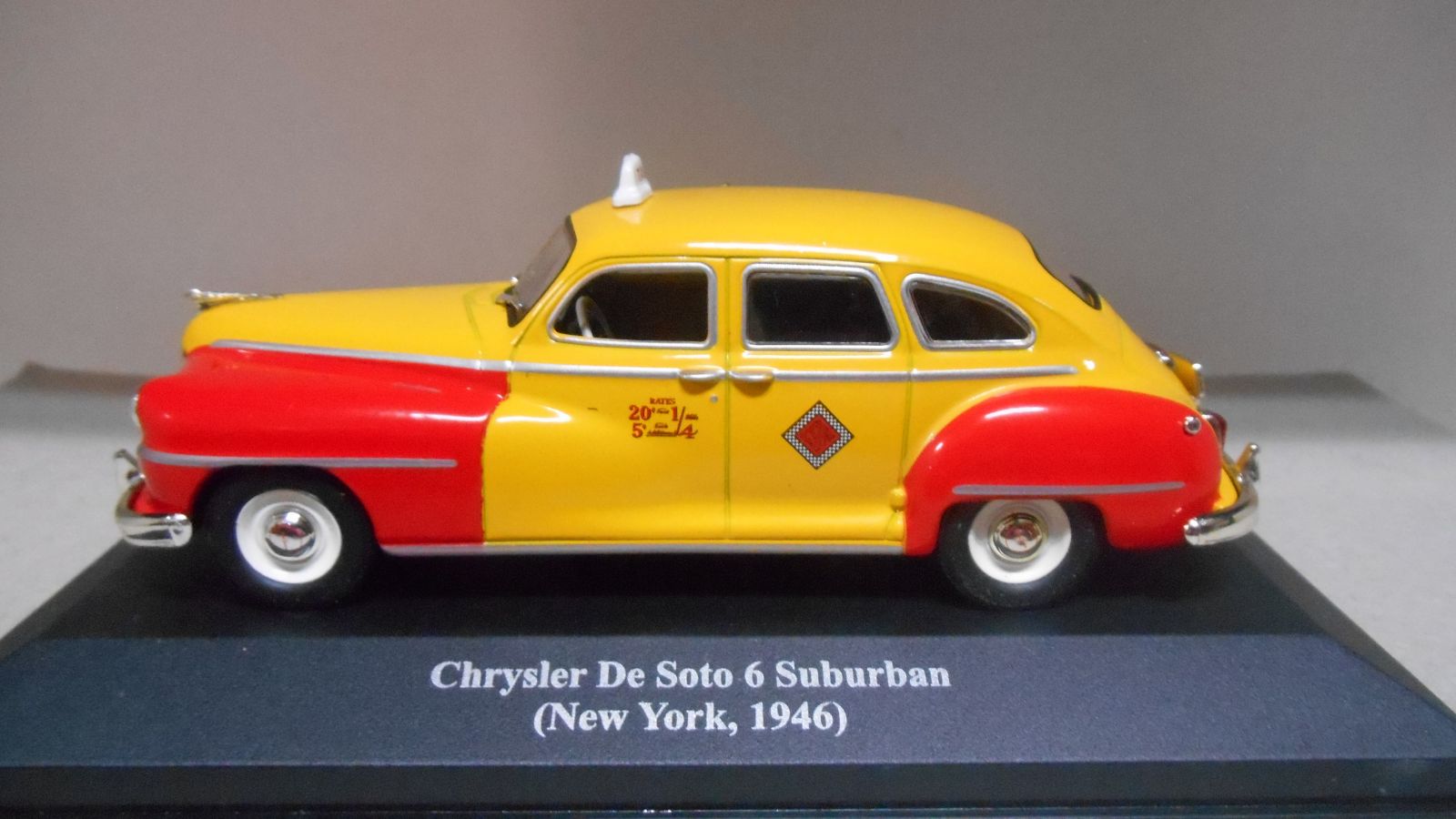 CHRYSLER DeSOTO 6 SUBURBAN 1946 TAXI NEW YORK 1:43 ALTAYA IXO - BCN STOCK  CARS