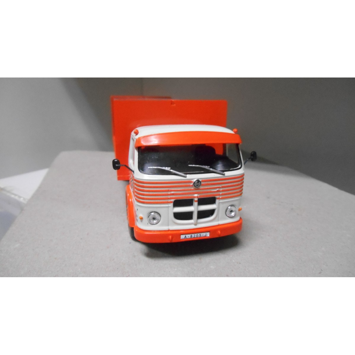 PEGASO COMET BUTANO CAMION/TRUCK 1:43 ALTAYA IXO - BCN STOCK CARS